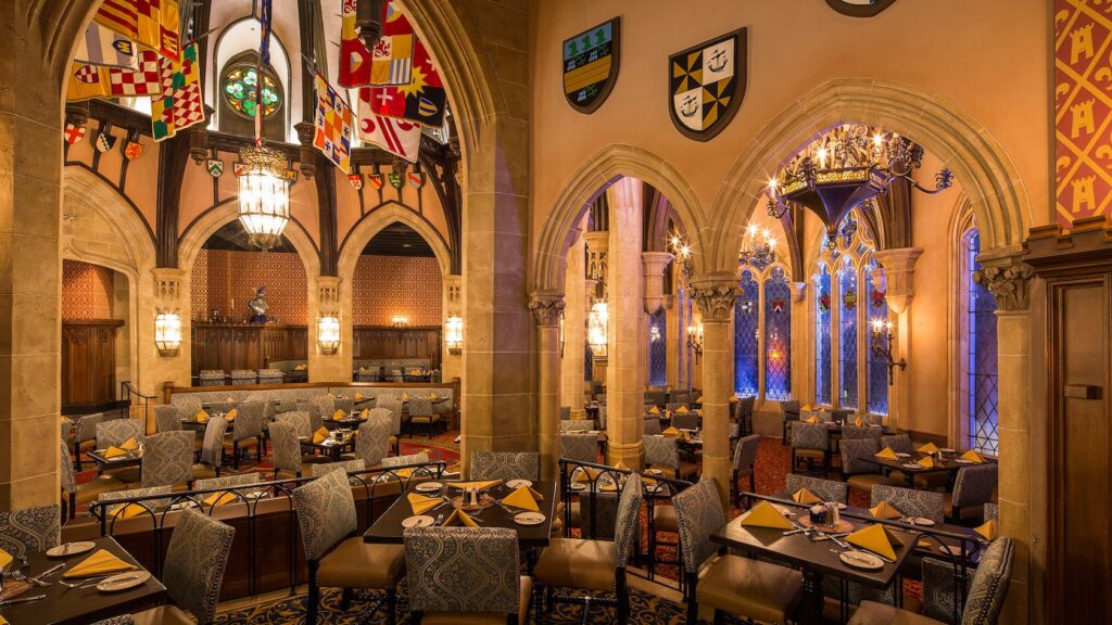 restaurants in the magic kingdom at disney world
