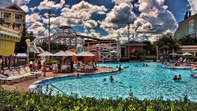 best-resort-pool-at-disney-world-board-walk-resort