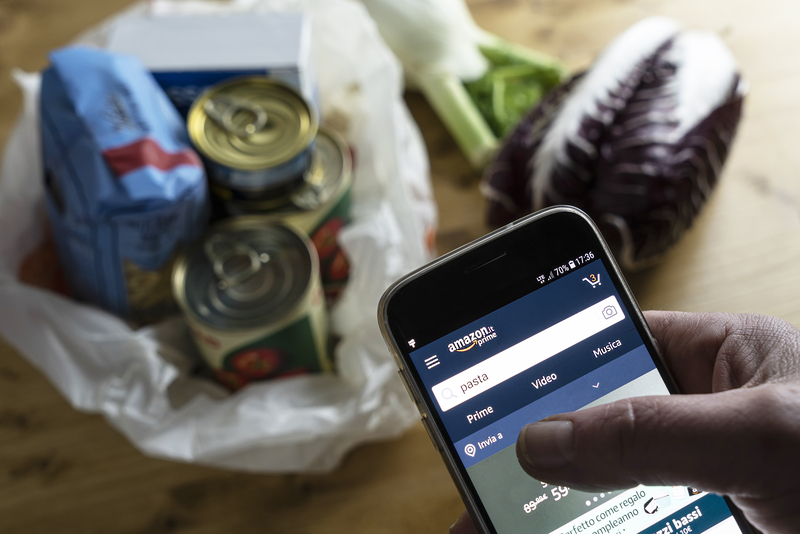 Do You Tip Walmart Grocery Delivery In 2022? (Full Guide)