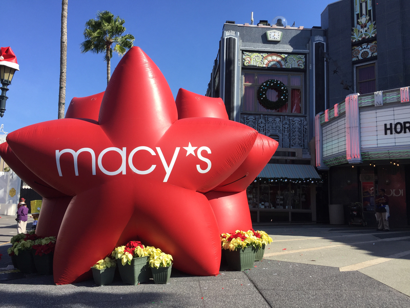 Universal's Holiday Parade Featuring Macy's