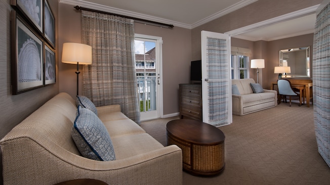 disney-beach-club-resort-suites