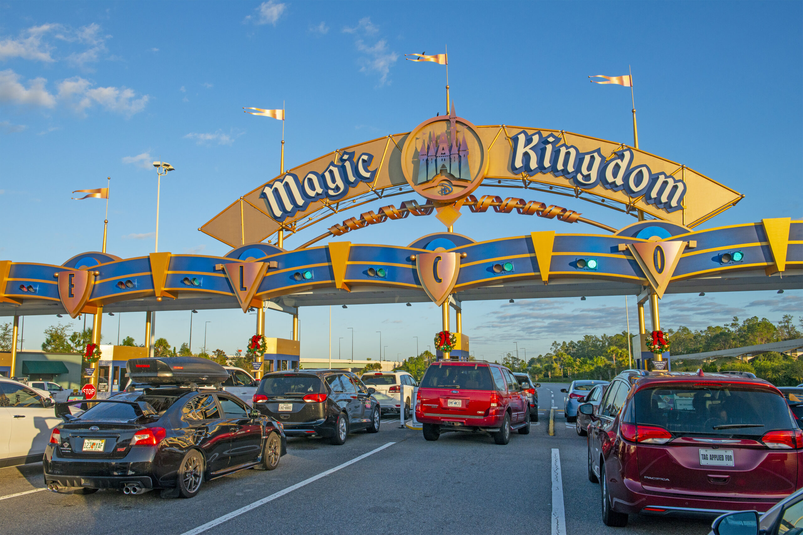 magic-kingdom-main-gate-pay-station