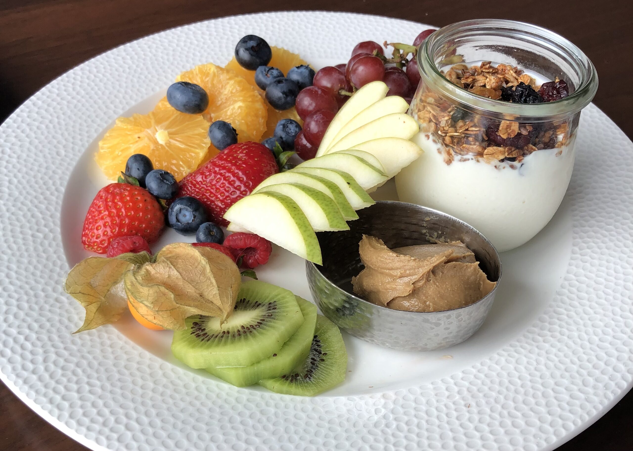 toplolino-terrace-fruit-plate-breakfast-option