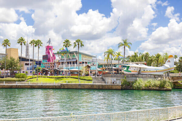 How Much Does it Cost to Go To Universal Studios Orlando 2025
