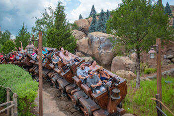 Ultimate Guide to Disneyland Vs Disney World 2025