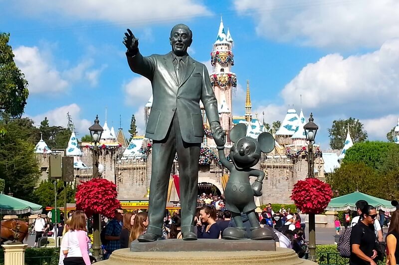 cheapest-time-to-visit-disneyland