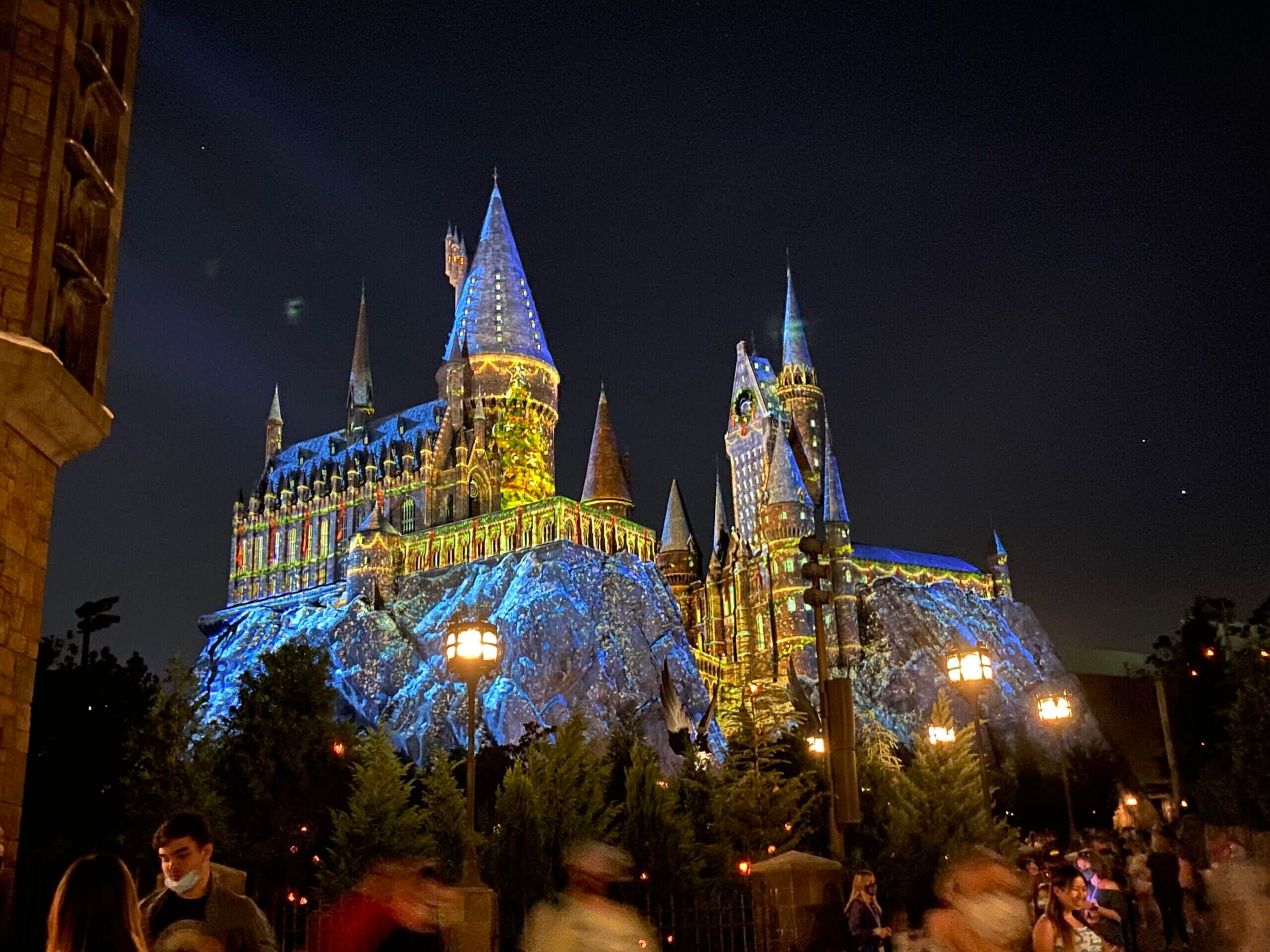the-magic-of-christmas-at-hogwarts