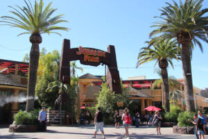 Universal Studios Hollywood Jurassic Park 300x200 