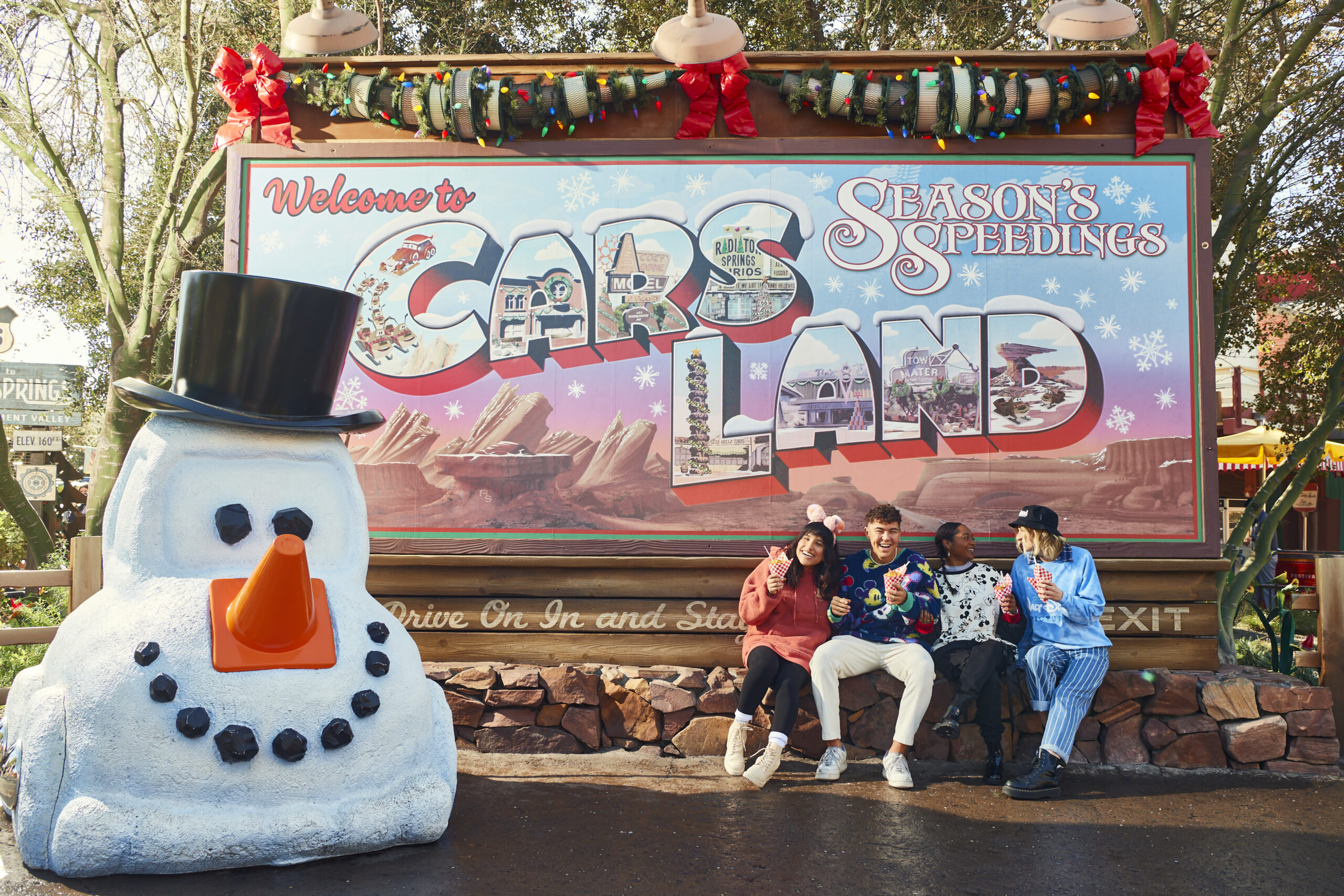 Christmas at Disneyland 2024 When Does Christmas Start at Disneyland?