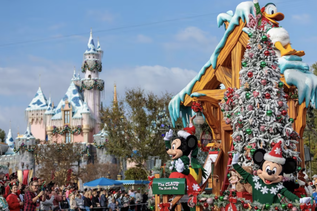 Christmas at Disneyland 2024 When Does Christmas Start at Disneyland?