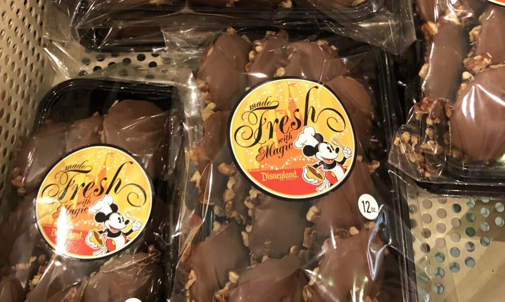 Best Treats at Disneyland 2023 Best Desserts in Disneyland