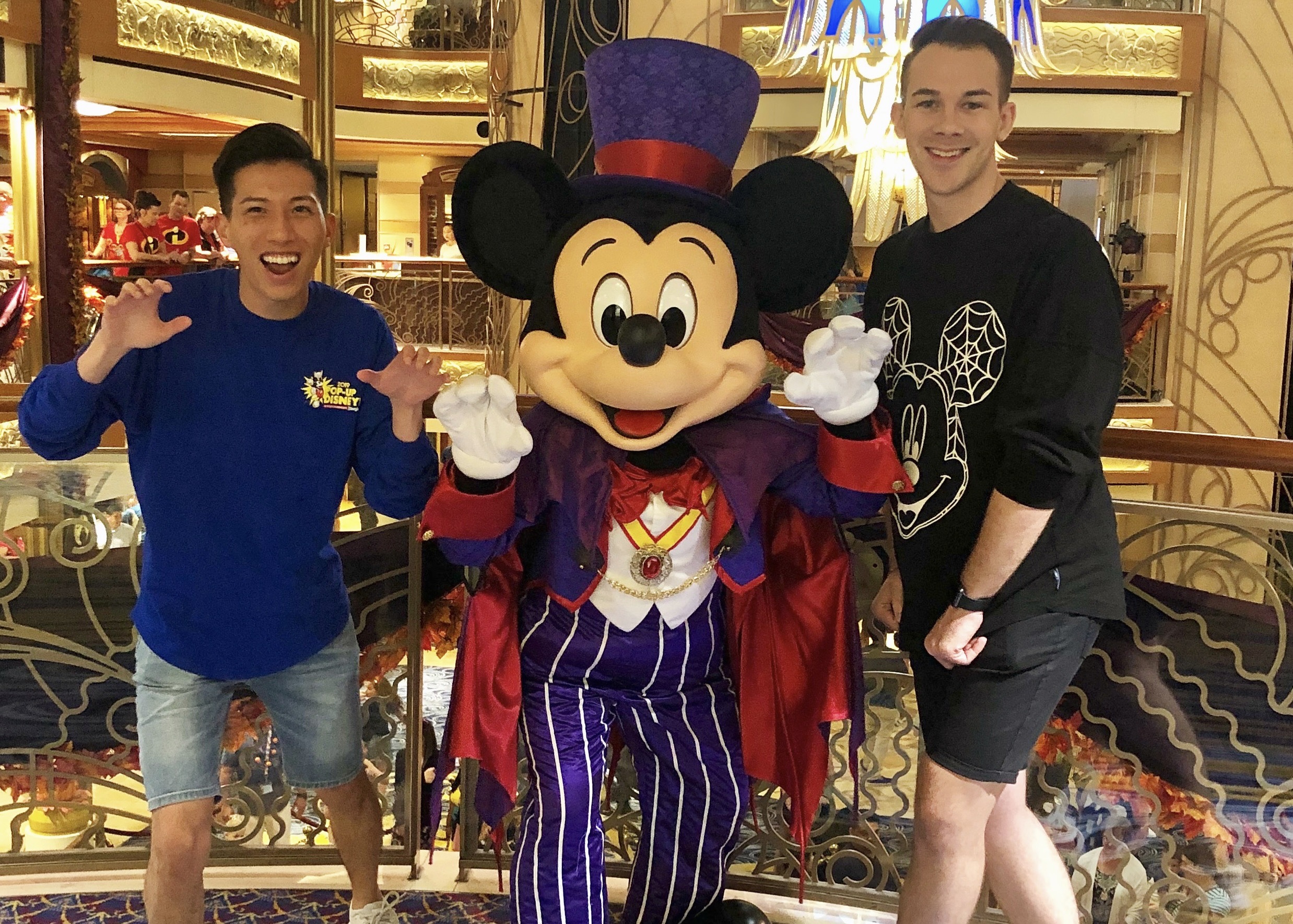 mickey-mouse-in-vampire-costume-for-halloween-on-the-high-seas